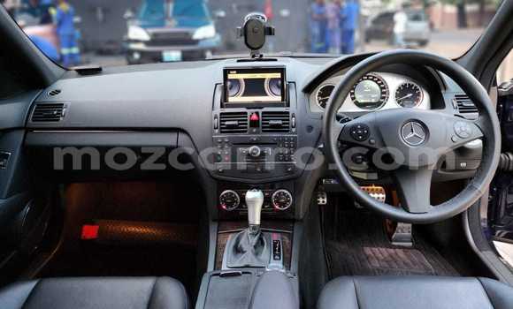 Comprar Usado Mercedes‒Benz C-klasse AMG Azul Carro em Maputo em Maputo Comprar Usado Mercedes‒Benz C-klasse AMG Azul Carro em Maputo em Maputo