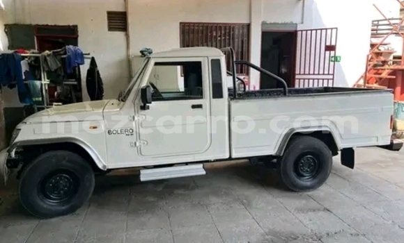 Nunua Ilio tumika Mahindra Bolero Nyeupe Gari ndani ya Maputo nchini Maputo Nunua Ilio tumika Mahindra Bolero Nyeupe Gari ndani ya Maputo nchini Maputo