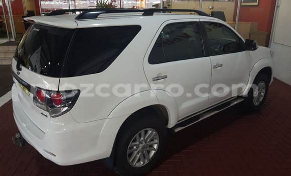 Buy Used Toyota Fortuner White Car in Maputo in Maputo Buy Used Toyota Fortuner White Car in Maputo in Maputo