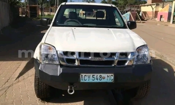 Nunua Ilio tumika Isuzu KB Nyeupe Gari ndani ya Maputo nchini Maputo Nunua Ilio tumika Isuzu KB Nyeupe Gari ndani ya Maputo nchini Maputo