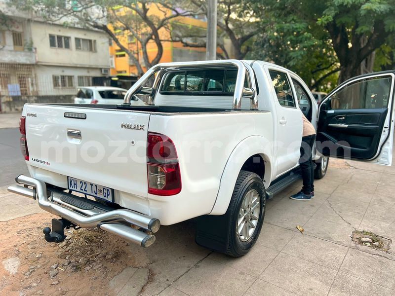 Big with watermark toyota hilux maputo maputo 15902