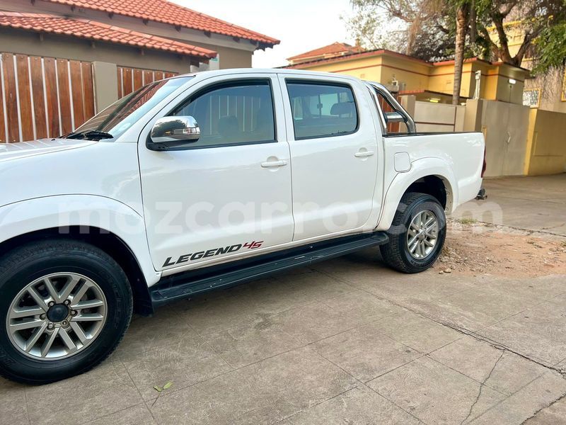 Big with watermark toyota hilux maputo maputo 15902