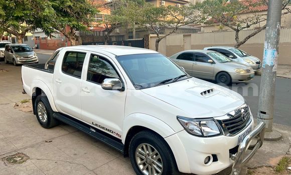 Buy Used Toyota Hilux White Car in Maputo in Maputo Buy Used Toyota Hilux White Car in Maputo in Maputo