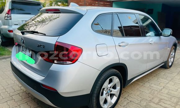 Comprar Usado BMW X1 Prata Carro em Maputo em Maputo Comprar Usado BMW X1 Prata Carro em Maputo em Maputo