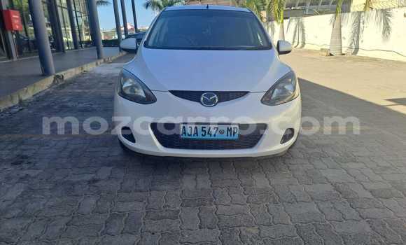 Comprar Usado Mazda Demio Branco Carro em Maputo em Maputo