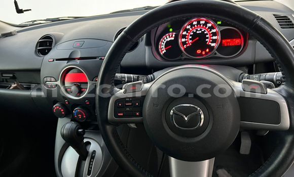 Nunua Ilio tumika Mazda Demio Nyeupe Gari ndani ya Maputo nchini Maputo Nunua Ilio tumika Mazda Demio Nyeupe Gari ndani ya Maputo nchini Maputo