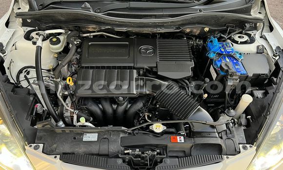 Nunua Ilio tumika Mazda Demio Nyeupe Gari ndani ya Maputo nchini Maputo Nunua Ilio tumika Mazda Demio Nyeupe Gari ndani ya Maputo nchini Maputo