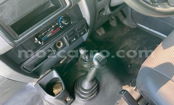 Comprar Usado Toyota Land Cruiser Branco Carro em Maputo em Maputo Comprar Usado Toyota Land Cruiser Branco Carro em Maputo em Maputo