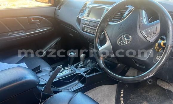 Comprar Usado Toyota Hilux Azul Carro em Maputo em Maputo Comprar Usado Toyota Hilux Azul Carro em Maputo em Maputo