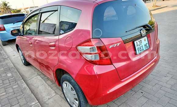 Nunua Ilio tumika Honda Fit Nyekundu Gari ndani ya Maputo nchini Maputo Nunua Ilio tumika Honda Fit Nyekundu Gari ndani ya Maputo nchini Maputo