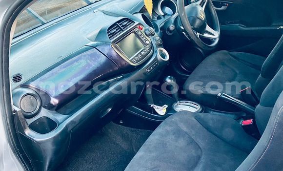 Buy Used Honda Fit Silver Car in Maputo in Maputo Buy Used Honda Fit Silver Car in Maputo in Maputo