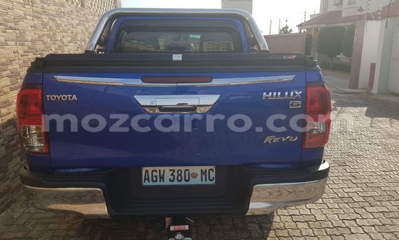 Comprar Usado Toyota Hiluxe Revo Azul Carro em Maputo em Maputo Comprar Usado Toyota Hiluxe Revo Azul Carro em Maputo em Maputo