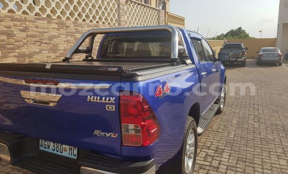 Comprar Usado Toyota Hiluxe Revo Azul Carro em Maputo em Maputo Comprar Usado Toyota Hiluxe Revo Azul Carro em Maputo em Maputo