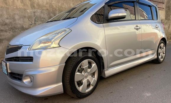 Comprar Usado Toyota Ractis Prata Carro em Maputo em Maputo Comprar Usado Toyota Ractis Prata Carro em Maputo em Maputo