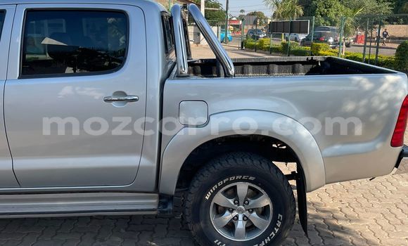 Nunua Ilio tumika Toyota Hilux Nyingine Gari ndani ya Maputo nchini Maputo Nunua Ilio tumika Toyota Hilux Nyingine Gari ndani ya Maputo nchini Maputo