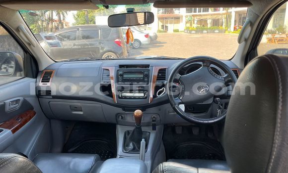 Nunua Ilio tumika Toyota Hilux Nyingine Gari ndani ya Maputo nchini Maputo Nunua Ilio tumika Toyota Hilux Nyingine Gari ndani ya Maputo nchini Maputo