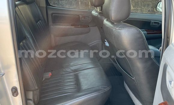 Nunua Ilio tumika Toyota Hilux Nyingine Gari ndani ya Maputo nchini Maputo Nunua Ilio tumika Toyota Hilux Nyingine Gari ndani ya Maputo nchini Maputo