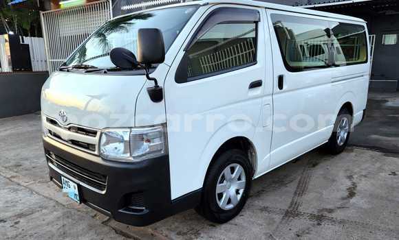 Buy Used Toyota RegiusAce White Car in Maputo in Maputo