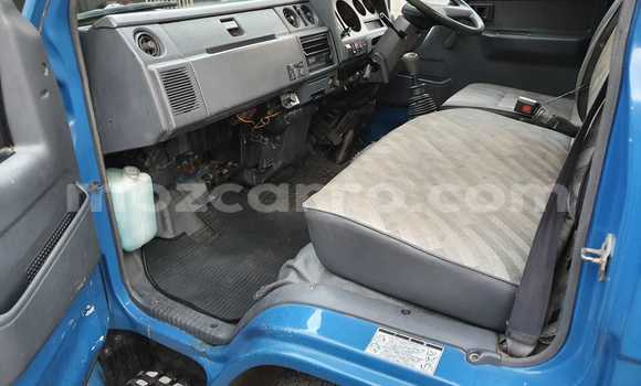 Buy Used Toyota HiAce Blue Truck in Maputo in Maputo Buy Used Toyota HiAce Blue Truck in Maputo in Maputo