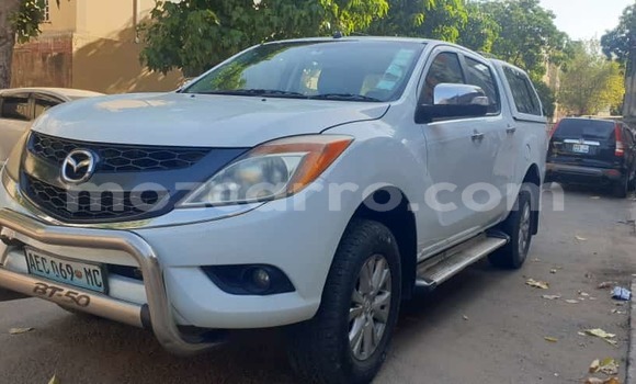 Tenga Tsaru Mazda BT-50 Chena Mota in Maputo in Maputo
