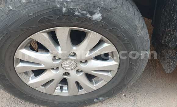 Comprar Usado Mazda BT-50 Branco Carro em Maputo em Maputo Comprar Usado Mazda BT-50 Branco Carro em Maputo em Maputo