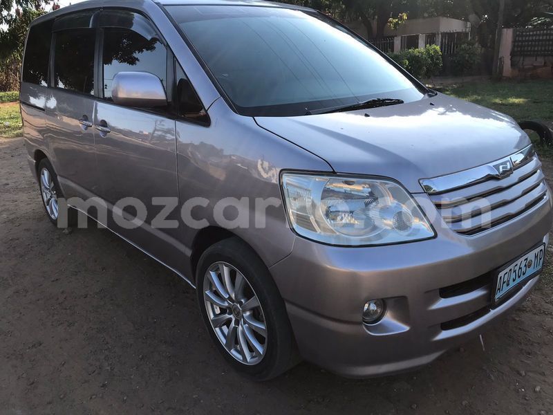 Big with watermark toyota noah maputo maputo 15995