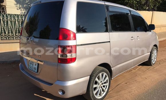 Tenga Tsaru Toyota Noah Bhurawuni Mota in Maputo in Maputo Tenga Tsaru Toyota Noah Bhurawuni Mota in Maputo in Maputo