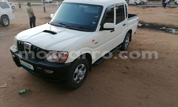 Nunua Ilio tumika Mahindra Bolero Nyeupe Gari ndani ya Maputo nchini Maputo Nunua Ilio tumika Mahindra Bolero Nyeupe Gari ndani ya Maputo nchini Maputo