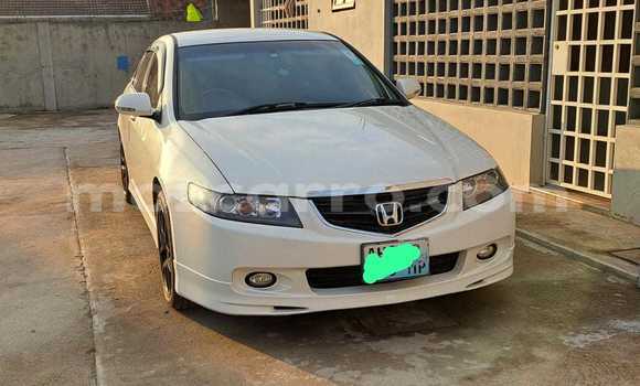 Comprar Usado Honda Accord Branco Carro em Maputo em Maputo