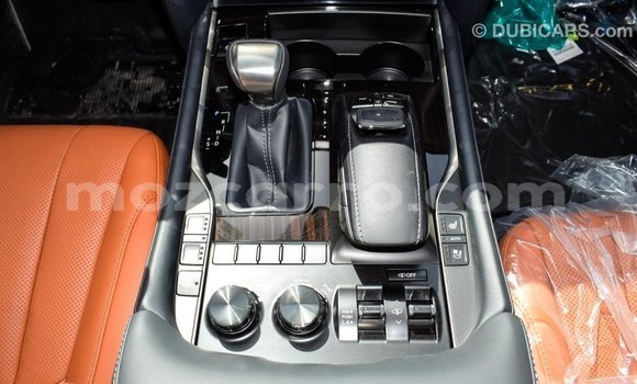 Nunua Imported Lexus LX Nyeupe Gari ndani ya Import - Dubai nchini Cabo Delgado Nunua Imported Lexus LX Nyeupe Gari ndani ya Import - Dubai nchini Cabo Delgado