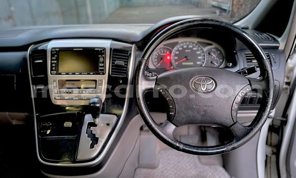 Nunua Ilio tumika Toyota Alphard Nyeupe Gari ndani ya Maputo nchini Maputo Nunua Ilio tumika Toyota Alphard Nyeupe Gari ndani ya Maputo nchini Maputo