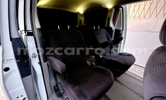 Nunua Ilio tumika Toyota Alphard Nyeupe Gari ndani ya Maputo nchini Maputo Nunua Ilio tumika Toyota Alphard Nyeupe Gari ndani ya Maputo nchini Maputo