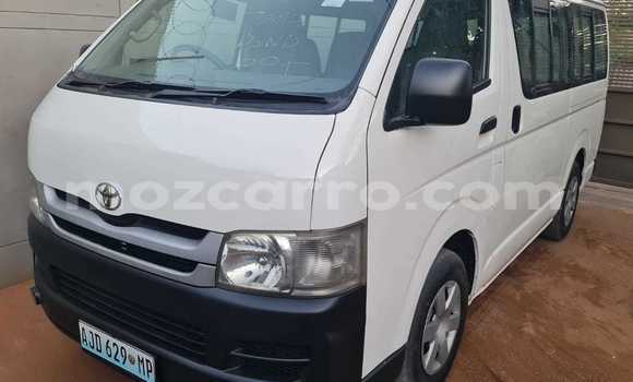 Nunua Ilio tumika Toyota Hiace Nyeupe Gari ndani ya Maputo nchini Maputo Nunua Ilio tumika Toyota Hiace Nyeupe Gari ndani ya Maputo nchini Maputo