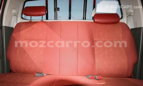 Tenga Imported Toyota Hilux Tsvuku Mota in Import - Dubai in Cabo Delgado Tenga Imported Toyota Hilux Tsvuku Mota in Import - Dubai in Cabo Delgado