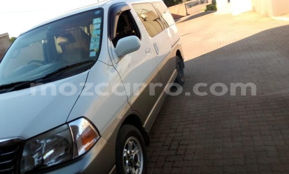 Comprar Usado Toyota Hiace Branco Carro em Maputo em Maputo Comprar Usado Toyota Hiace Branco Carro em Maputo em Maputo