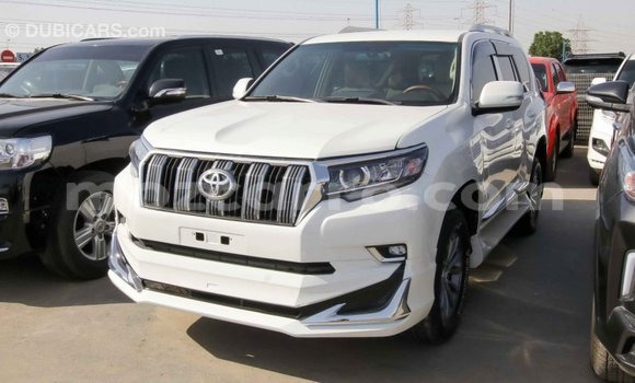 Comprar Importar Toyota Prado Branco Carro em Import - Dubai em Cabo Delgado Comprar Importar Toyota Prado Branco Carro em Import - Dubai em Cabo Delgado
