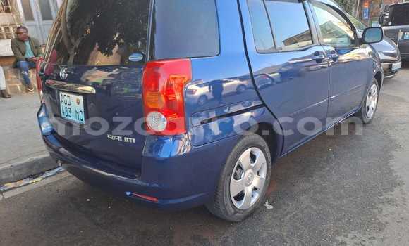 Nunua Ilio tumika Toyota RAV4 Bluu Gari ndani ya Maputo nchini Maputo Nunua Ilio tumika Toyota RAV4 Bluu Gari ndani ya Maputo nchini Maputo