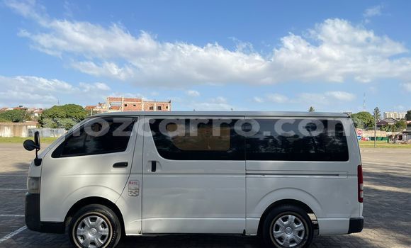 Comprar Usado Toyota Hiace Branco Carro em Maputo em Maputo Comprar Usado Toyota Hiace Branco Carro em Maputo em Maputo