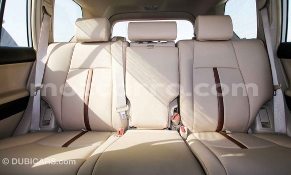 Comprar Importar Toyota Prado Branco Carro em Import - Dubai em Cabo Delgado Comprar Importar Toyota Prado Branco Carro em Import - Dubai em Cabo Delgado