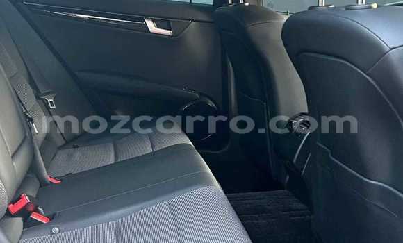 Nunua Ilio tumika Mercedes-Benz C-Classe Nyeupe Gari ndani ya Maputo nchini Maputo Nunua Ilio tumika Mercedes-Benz C-Classe Nyeupe Gari ndani ya Maputo nchini Maputo
