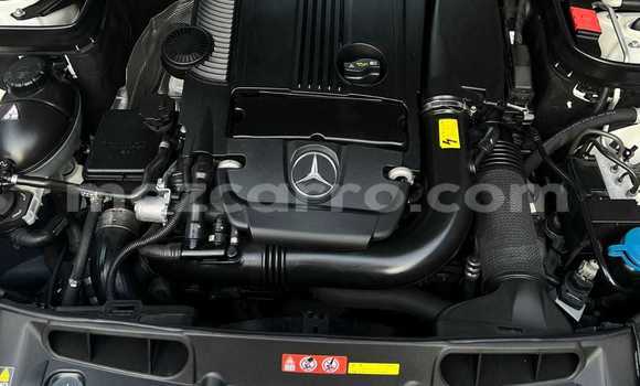 Nunua Ilio tumika Mercedes-Benz C-Classe Nyeupe Gari ndani ya Maputo nchini Maputo Nunua Ilio tumika Mercedes-Benz C-Classe Nyeupe Gari ndani ya Maputo nchini Maputo
