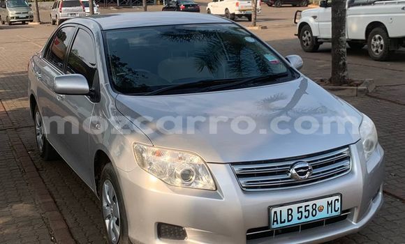 Comprar Usado Toyota Axio Prata Carro em Maputo em Maputo