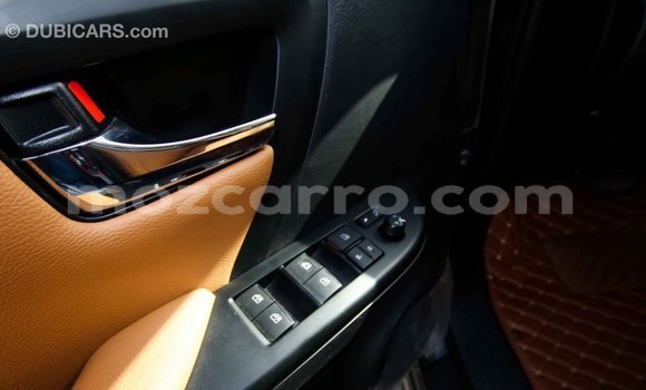 Comprar Importar Toyota Fortuner De outros Carro em Import - Dubai em Cabo Delgado Comprar Importar Toyota Fortuner De outros Carro em Import - Dubai em Cabo Delgado