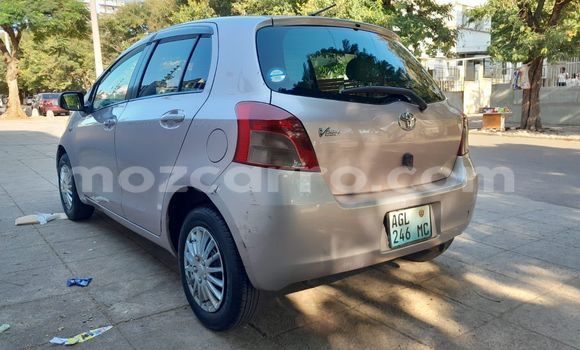 Comprar Usado Toyota Vitz Prata Carro em Maputo em Maputo Comprar Usado Toyota Vitz Prata Carro em Maputo em Maputo