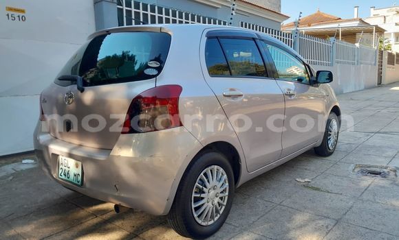 Comprar Usado Toyota Vitz Prata Carro em Maputo em Maputo Comprar Usado Toyota Vitz Prata Carro em Maputo em Maputo