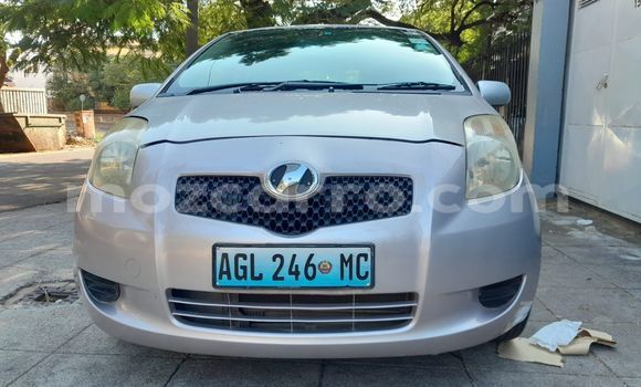 Comprar Usado Toyota Vitz Prata Carro em Maputo em Maputo Comprar Usado Toyota Vitz Prata Carro em Maputo em Maputo