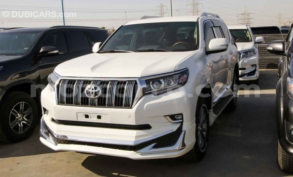 Comprar Importar Toyota Prado Branco Carro em Import - Dubai em Cabo Delgado Comprar Importar Toyota Prado Branco Carro em Import - Dubai em Cabo Delgado