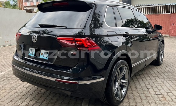Nunua Ilio tumika Volkswagen Tiguan Nyeusi Gari ndani ya Maputo nchini Maputo Nunua Ilio tumika Volkswagen Tiguan Nyeusi Gari ndani ya Maputo nchini Maputo