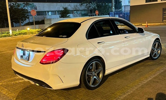 Nunua Ilio tumika MercedesโBenz C-Class Nyeupe Gari ndani ya Maputo nchini Maputo Nunua Ilio tumika MercedesโBenz C-Class Nyeupe Gari ndani ya Maputo nchini Maputo