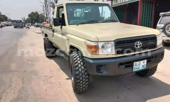 Nunua Ilio tumika Toyota Land Cruiser Beige Gari ndani ya Maputo nchini Maputo Nunua Ilio tumika Toyota Land Cruiser Beige Gari ndani ya Maputo nchini Maputo